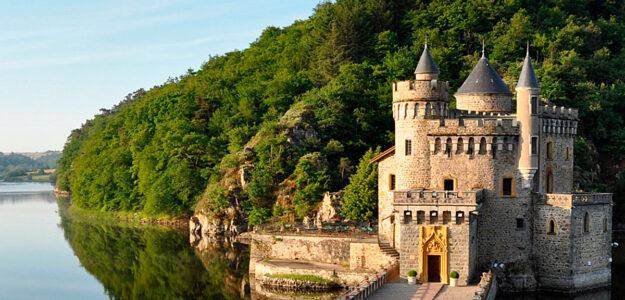 Château de La Roche Saint-Priest